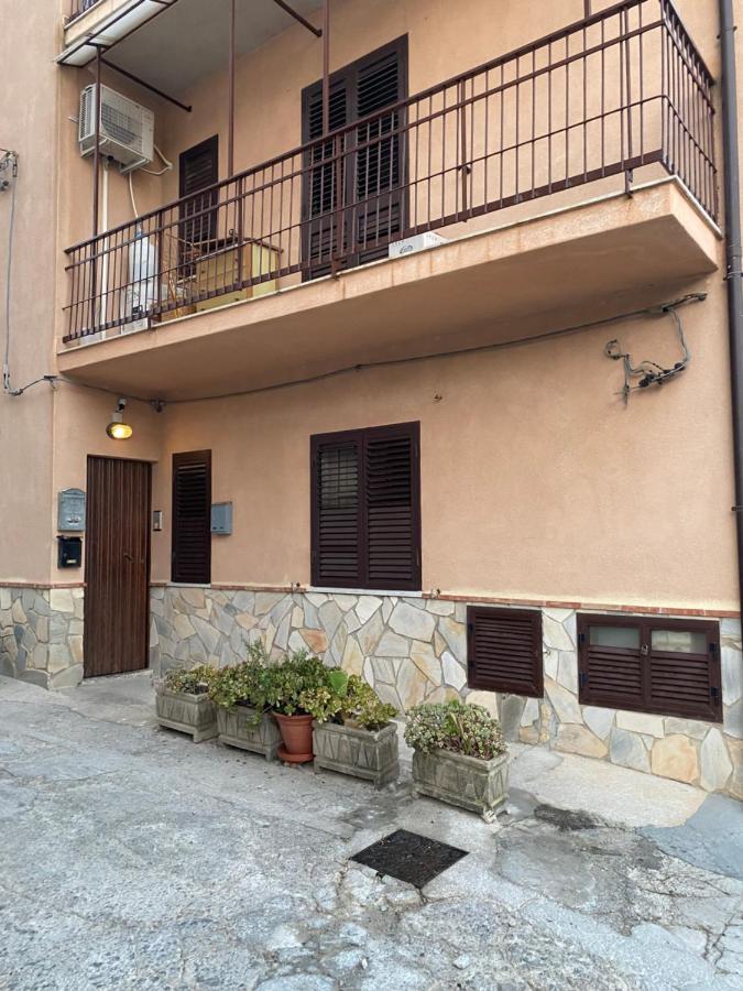 Casa Dominique Apartment Cefalù Exterior foto